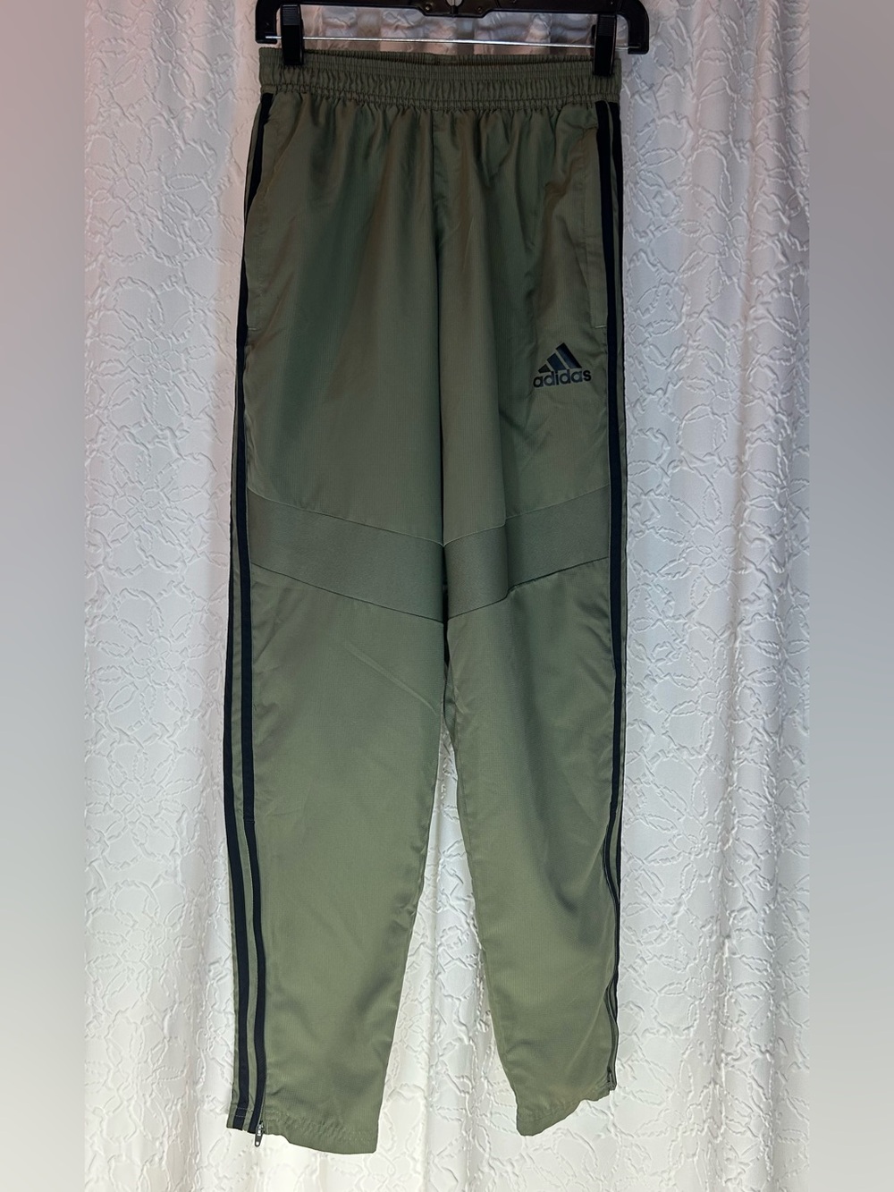 Adidas Olive green Tiro 19 Woven jogger Pants small